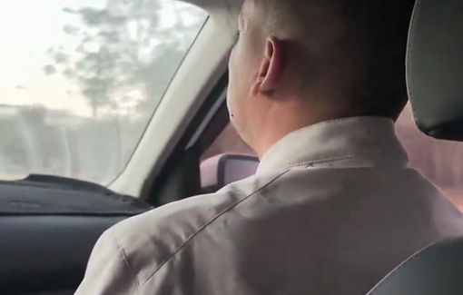 Thumbnail preview image for the video titled: Critical patients including children and journalist Ali Allatar evacuated to Jordan