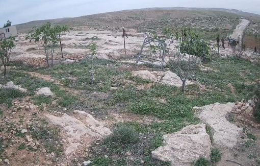 Thumbnail preview image for the video titled: The first moments of the settlers' invasion of the village of Jinba leading to 5 injured among the residents