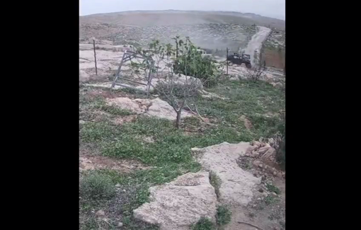 Thumbnail preview image for the video titled: CCTV footage captures the moment Israeli settler mobs stormed Khirbet Jinba