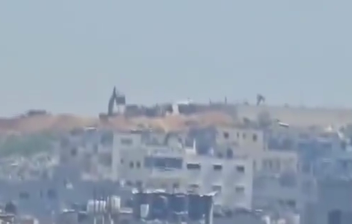 Thumbnail preview image for the video titled: The IDF seen constructing a military site on Al-Muntar hill, Shujaiya