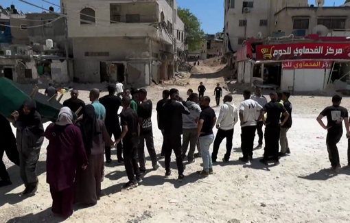 Thumbnail preview image for the video titled: Palestinians gathering belongings before Israeli demolitions in Nur Shams camp
