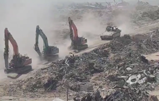 Thumbnail preview image for the video titled: 4 excavators followed by a tank move to destroy the Noura Al-Kaabi Dialysis Center