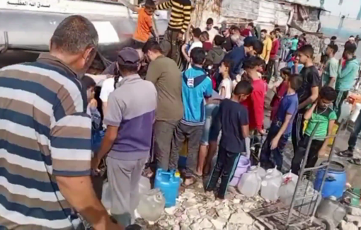 Thumbnail preview image for the video titled: Dr Mohamed and RebuildGaza24 bringing water in red zones for hundred isolated families