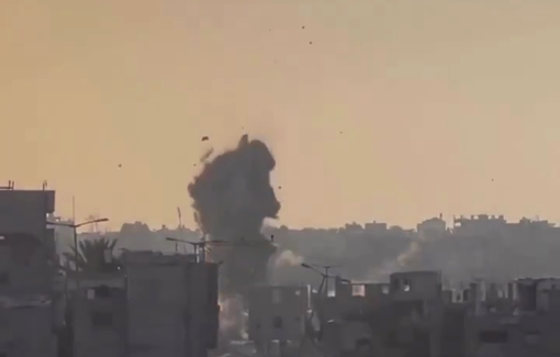 Thumbnail preview image for the video titled: The moment Israel bombed the home of Al-Sous family in Al-Bureij camp