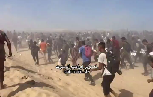 Thumbnail preview image for the video titled: Thousands of young men and children run to get aid at GHF site