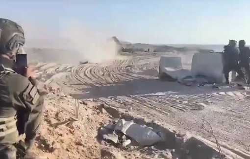 Thumbnail preview image for the video titled: IDF propaganda: armed troops close to aid seekers ordering "don't shoot"