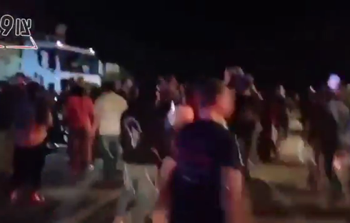 Thumbnail preview image for the video titled: Israelis block aid from Jordan