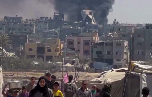 Thumbnail preview image for the video titled: Jabalia al-Balad burns from Israeli bombing