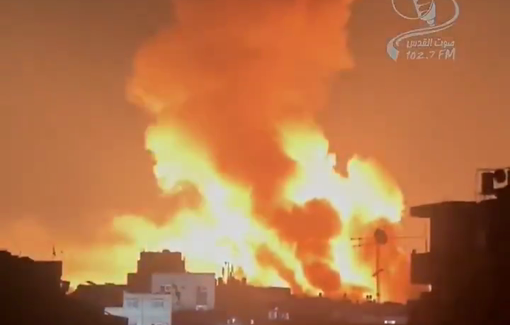 Thumbnail preview image for the video titled: Violent midnight detonations in Jabalia al-Balad