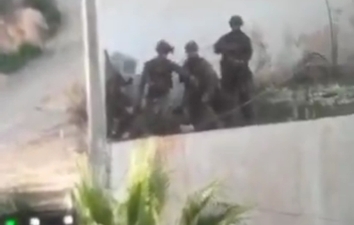 Thumbnail preview image for the video titled: Israeli soldiers surrounding a house in Jabal Abu Dhahir neighborhood in Jenin