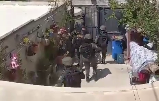 Thumbnail preview image for the video titled: Israeli soldiers arresting Palestinians in Jenin